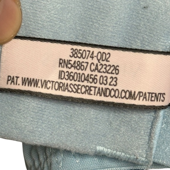 Victoria's Secret Wicked Unlined Lace Blue Topaz
Balconette Bra 34DDD - Picture 10 of 12